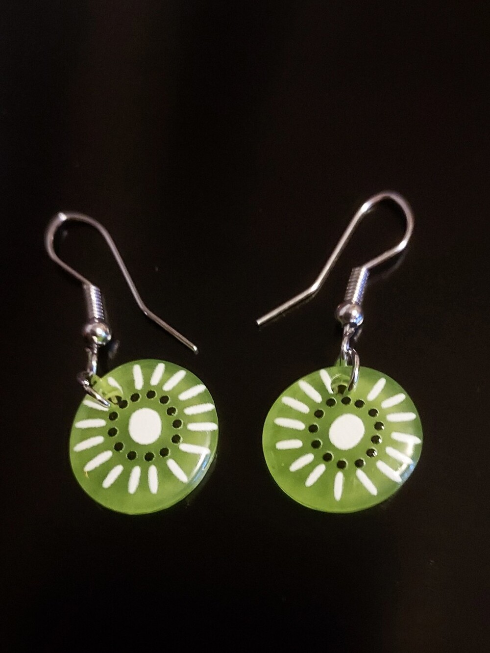 🥝 Cute Kiwi Earrings Small Dangle Fishhook Brand New NWOT